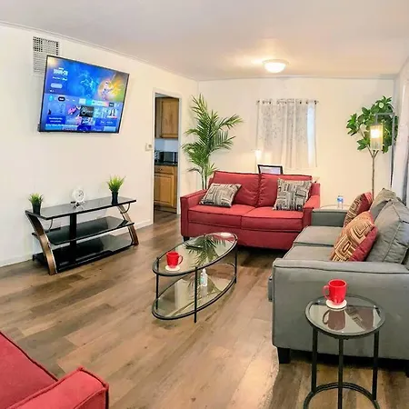 *King Bed/3Bds House Near Naval Base & 6Flags* Apartment