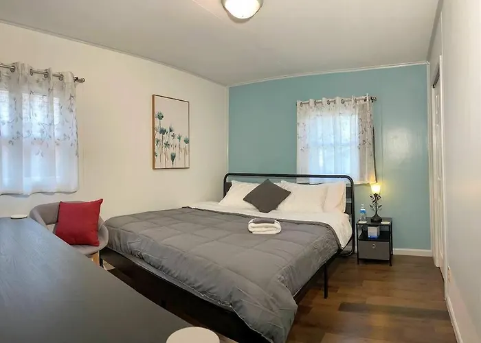 *king Bed/3bds House Near Naval Base & 6flags* Apartment Waukegan