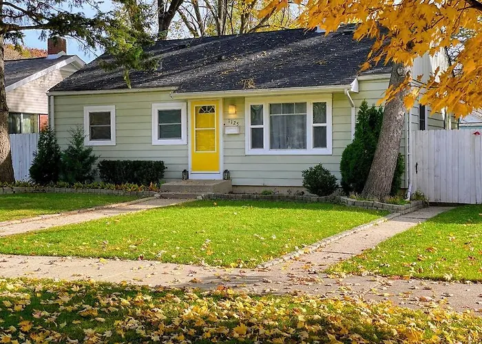Apartment *king Bed/3bds House Near Naval Base & 6flags* Waukegan
